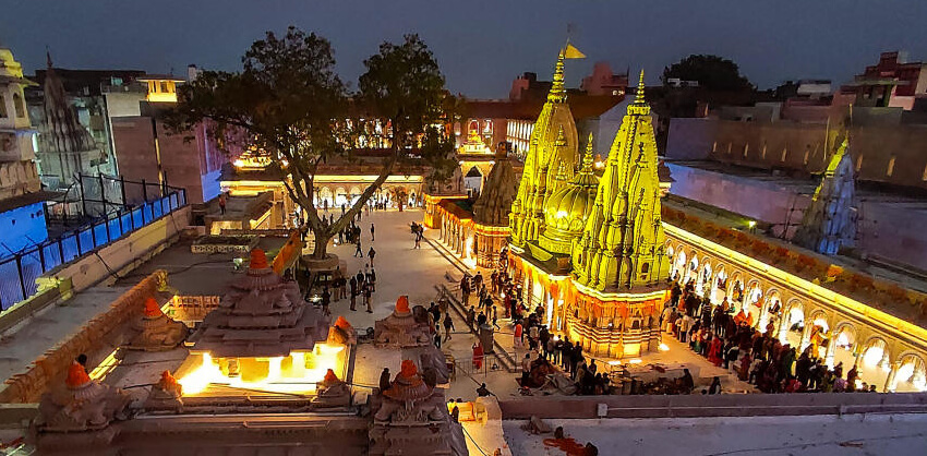 Kashi Viswanath Temple Corridor